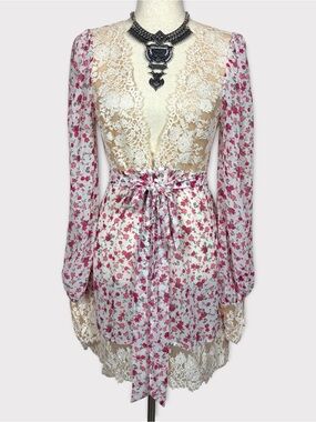 For Love & Lemons Melrose Lace Floral Robe Medium Feminine Romantic Coquette
